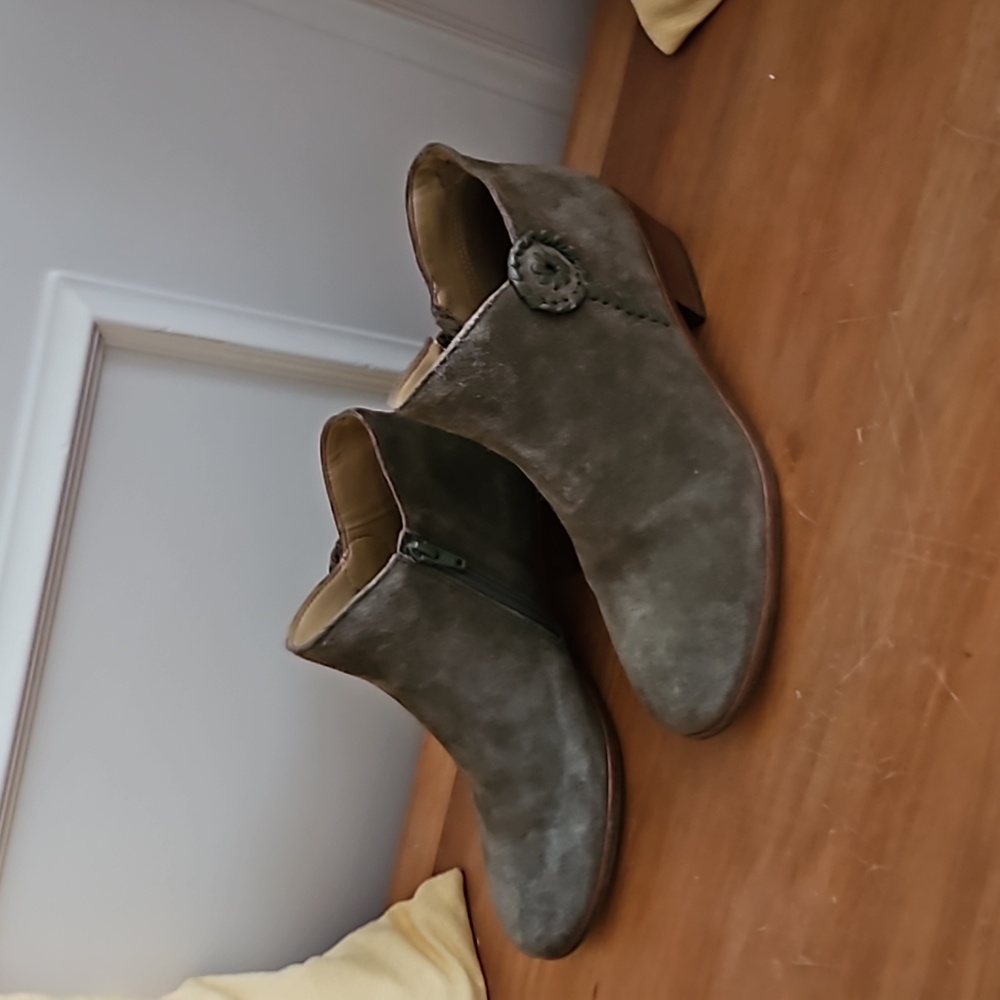 Jack Rogers ankle boots